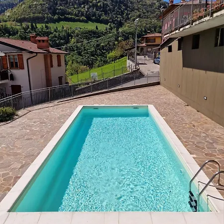 Casa Ai Due Laghi Apartment